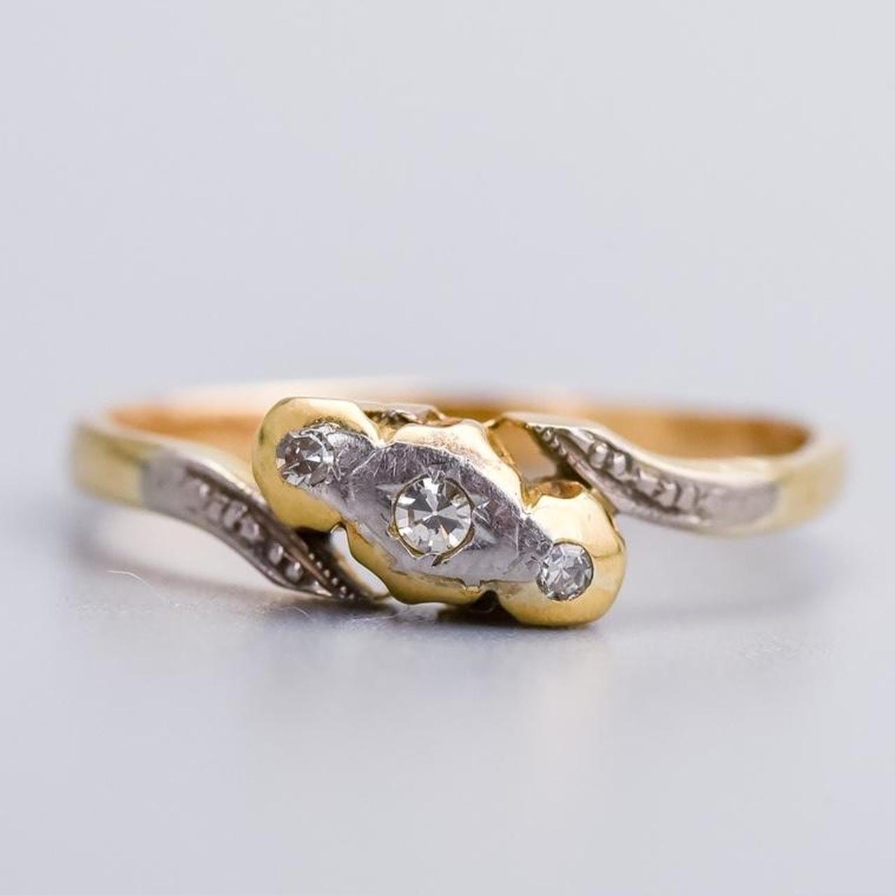 15K Gold Diamond Crossover Ring