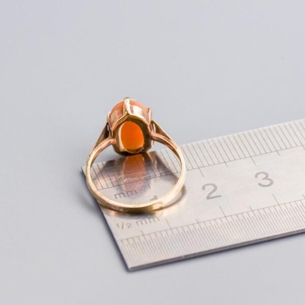 9K Gold Cameo Ring