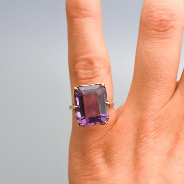 9K Gold Amethyst Ring