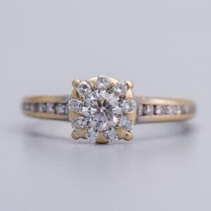 18K Gold Diamond Cluster Ring
