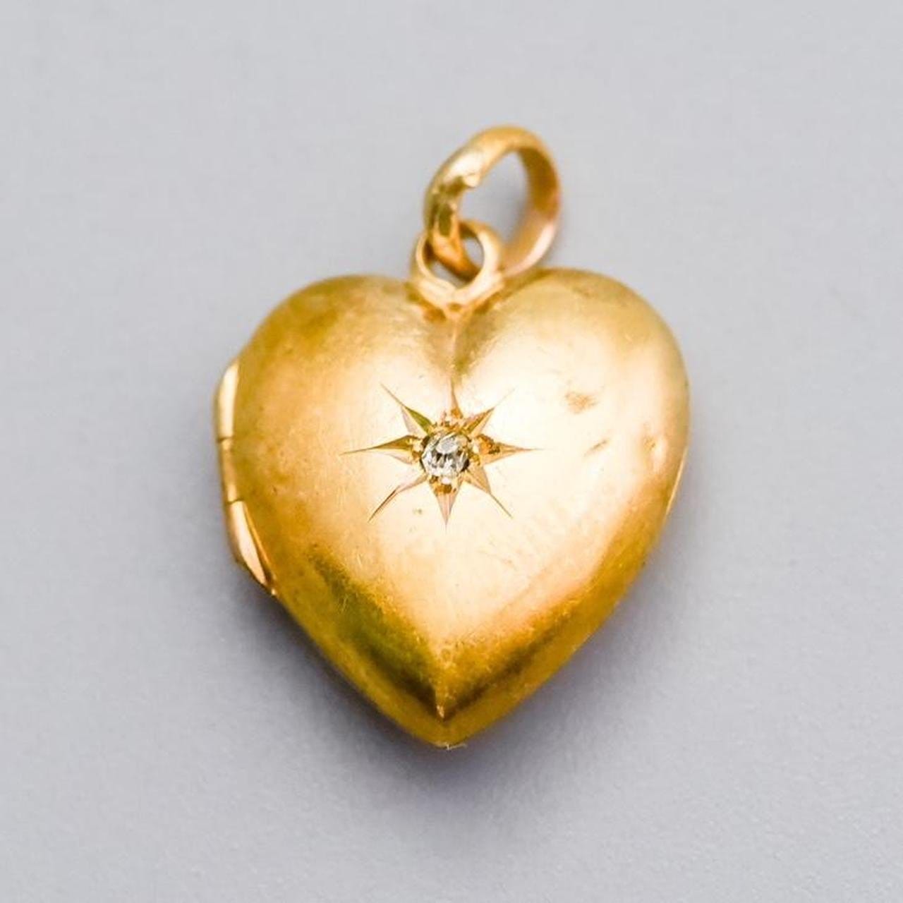 15K Gold Antique Diamond Heart Locket