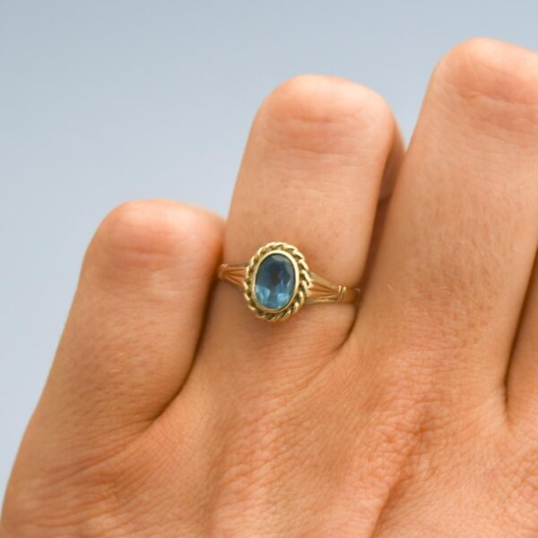 9K Gold Blue Topaz Ring