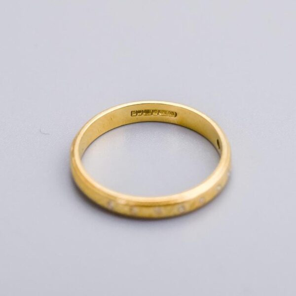 18K Gold Diamond Band