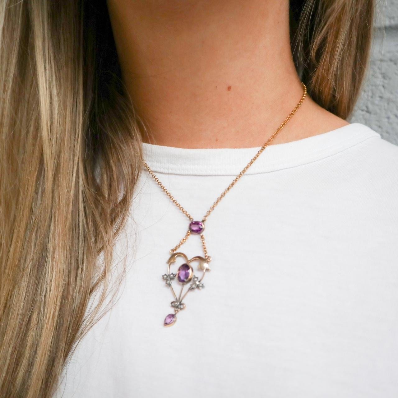 9K Gold Edwardian Lavalier Necklace