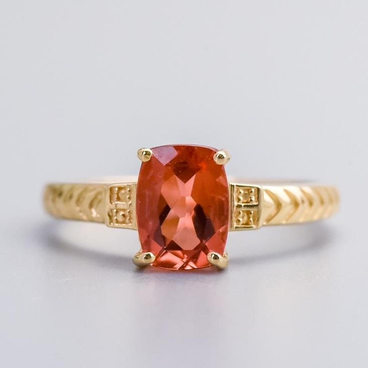 10K Gold Red Andesine Ring