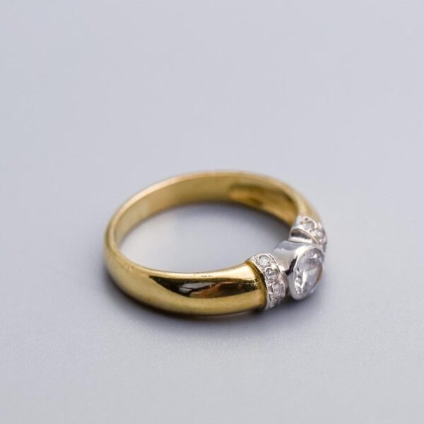 9K Gold CZ Ring