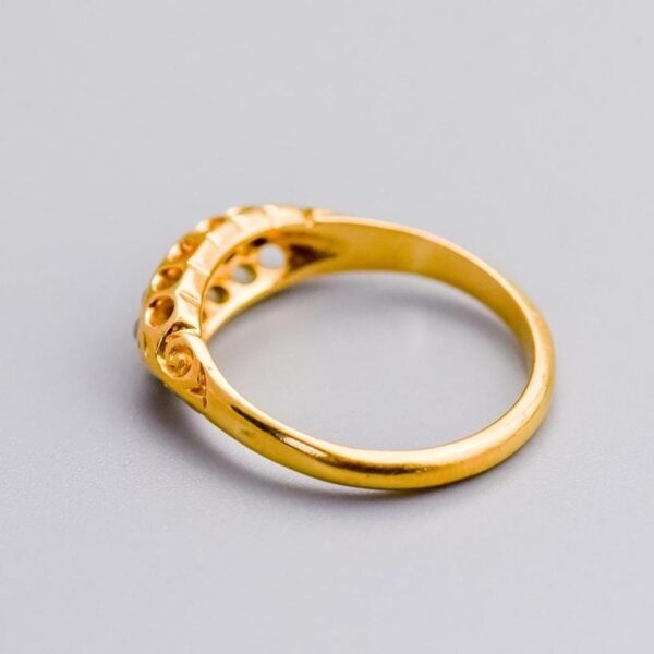 18K Gold Antique Five Stone Diamond Boat Ring