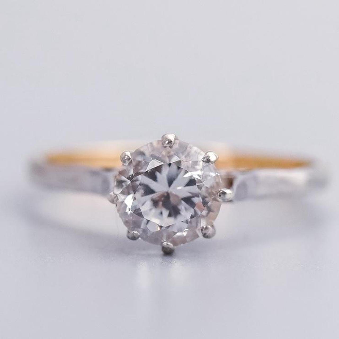 9K Gold Solitaire White Zircon Ring
