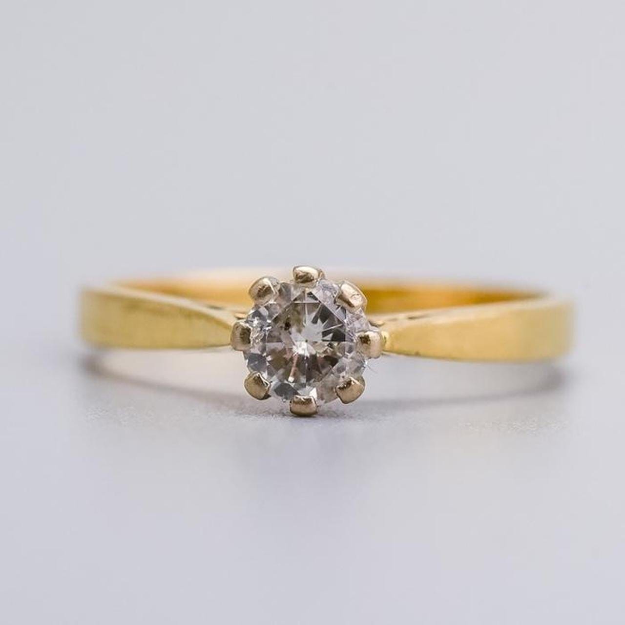 18K Gold Diamond Solitaire Ring