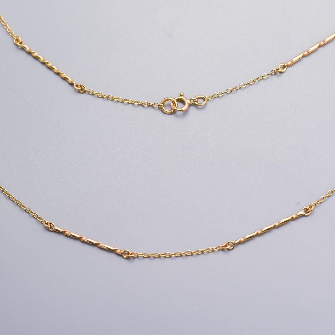 9K Gold Bar and Chain Necklace
