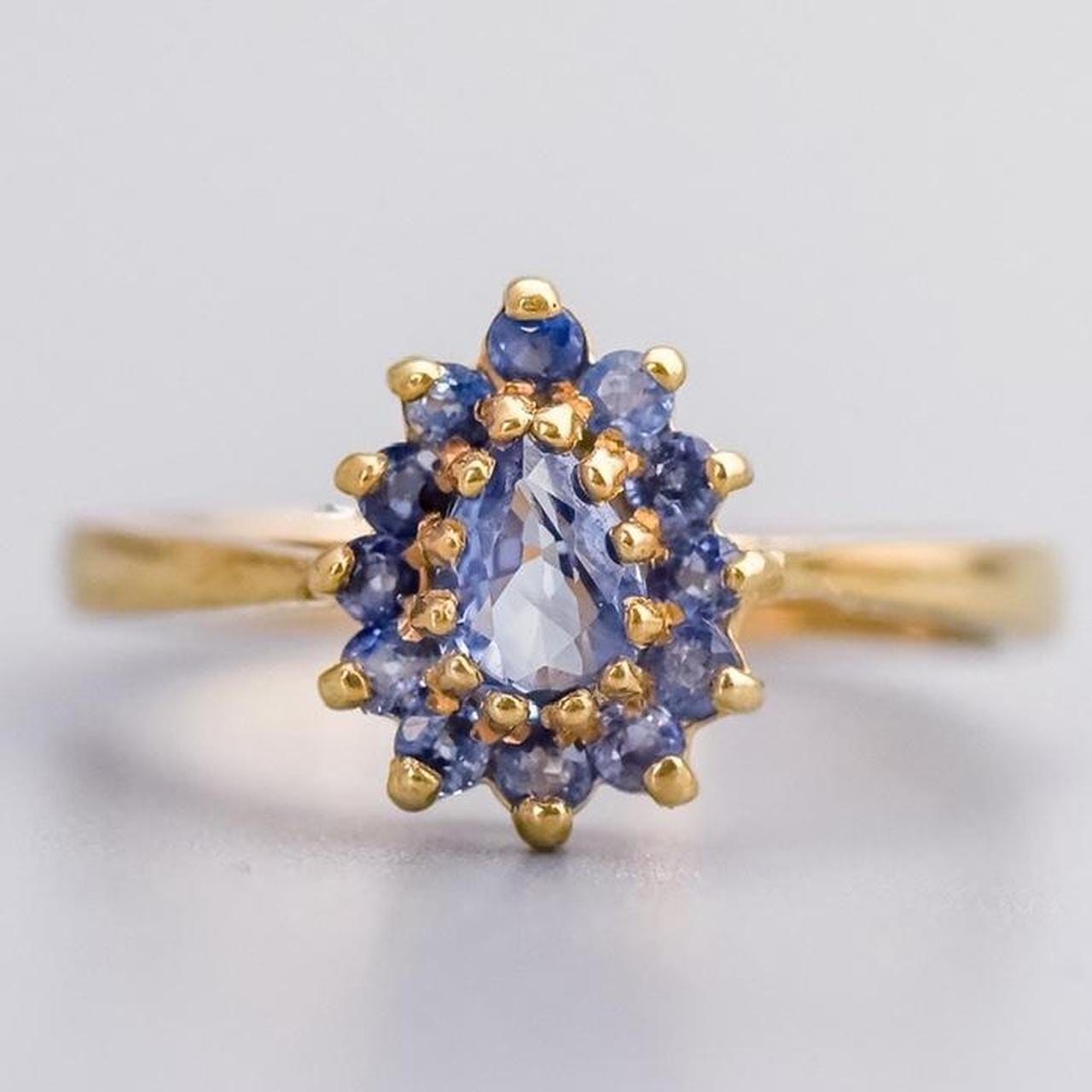 9K Gold Sapphire Cluster Ring